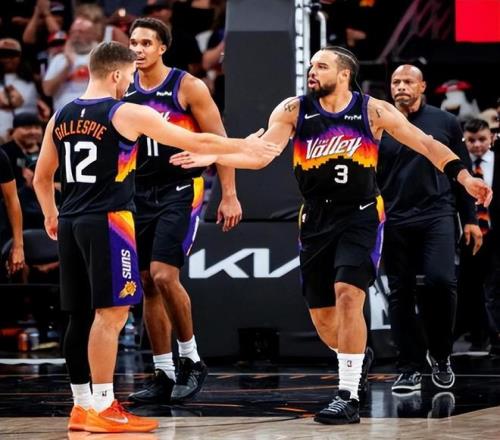 轮最佳阵容,揭晓,迪亚洛等五,乐鱼体育,乐鱼app,乐鱼官网,乐鱼体育app